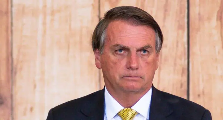 Bolsonaro pede reunião com WhatsApp para tratar de acordo com TSE