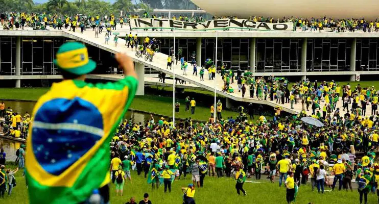 Bolsonaro se tornará inelegível, e Ibaneis não voltará ao cargo