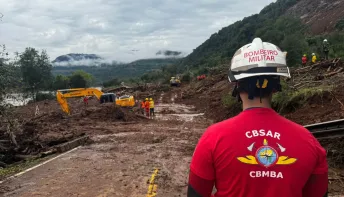 Bombeiros da Bahia continuam nas buscas por desaparecidos no Rio Grande do Sul