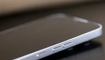 Botão de ligar do celular esconde funções úteis; conheça cinco