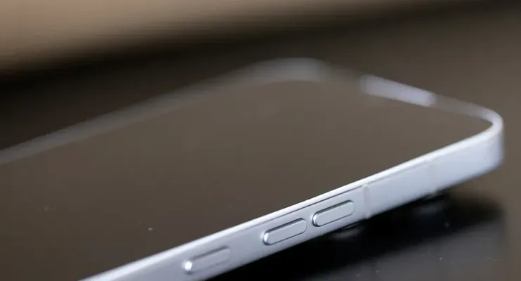 Botão de ligar do celular esconde funções úteis; conheça cinco