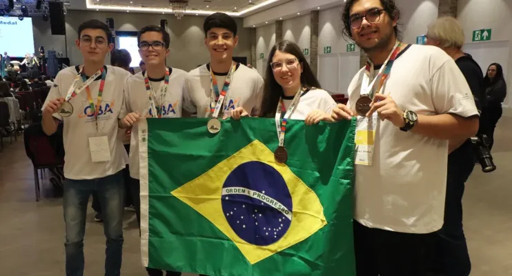 Brasil conquista prata e bronze na Olimpíada Internacional de Astronomia e Astrofísica