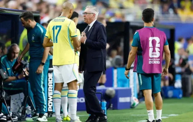 Brasil evolui na Copa, acha time ideal e ganha força