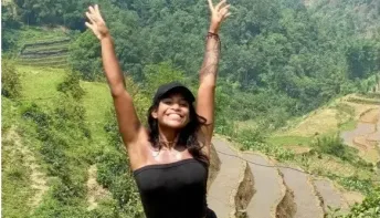 Brasileira que caiu em trilha de vulcão na Indonésia é achada morta