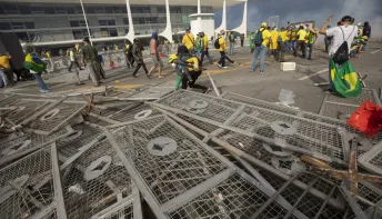 Brasileiros são contra pedido de anistiar de Bolsonaro; aponta Datafolha com pesquisa
