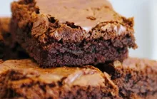 Brownies saudáveis para adoçar a volta à rotina? Veja receita de maçã