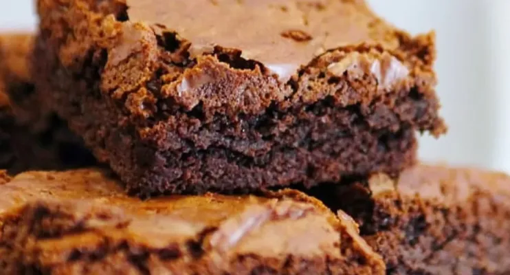 Brownies saudáveis para adoçar a volta à rotina? Veja receita de maçã