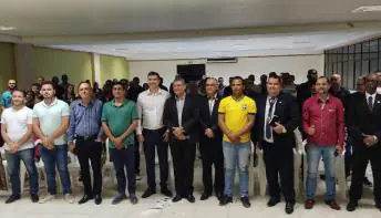 Bruno Araújo realiza encontro com cerca de 100 pastores em busca de apoio a Renato Casagrande no segundo turno