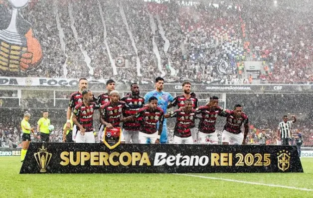 Bruno Henrique brilha e Flamengo bate Botafogo para levar a Supercopa do Brasil