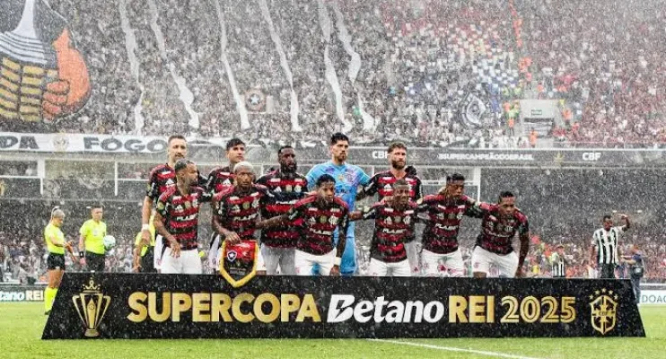 Bruno Henrique brilha e Flamengo bate Botafogo para levar a Supercopa do Brasil