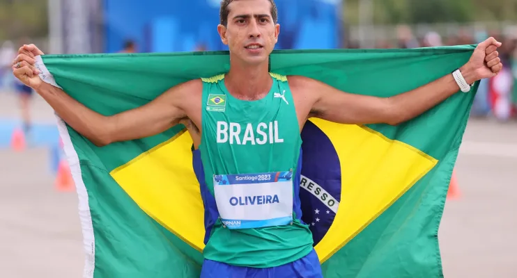 Caio Bonfim conquista a prata, medalha inédita na marcha atlética em Paris