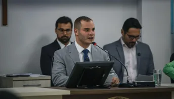Caio Ferraz toma posse como vereador e irá presidir a CCJ da Câmara de Linhares