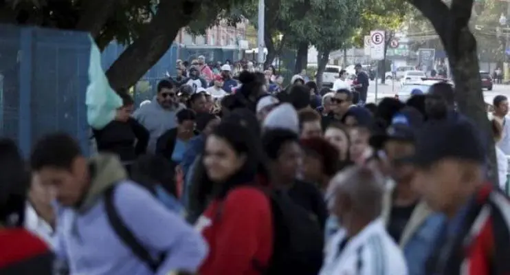 Caixa suspende novos empréstimos até o dia 14, após liberar R$ 5,5 bilhões
