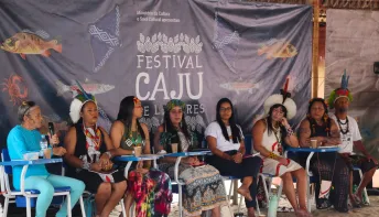 Caju de Leitores encerra 5ª edição com arte indígena, encontro com autores e apresentação dos Marujos Pataxó