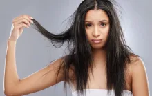 Calor e umidade deixam o cabelo com frizz? Veja como evitar o problema