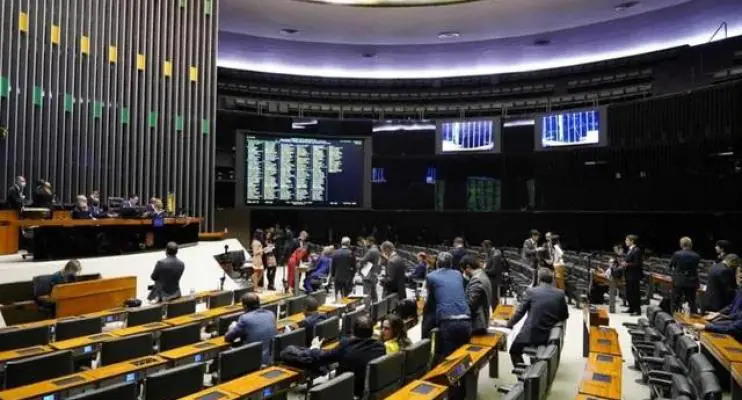 Câmara aprova PEC da Transição; Senado vai analisar mudanças feitas