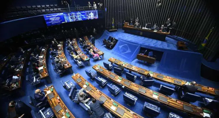 Câmara encerra votação do teto do ICMS de energia e combustível; PL vai ao Senado