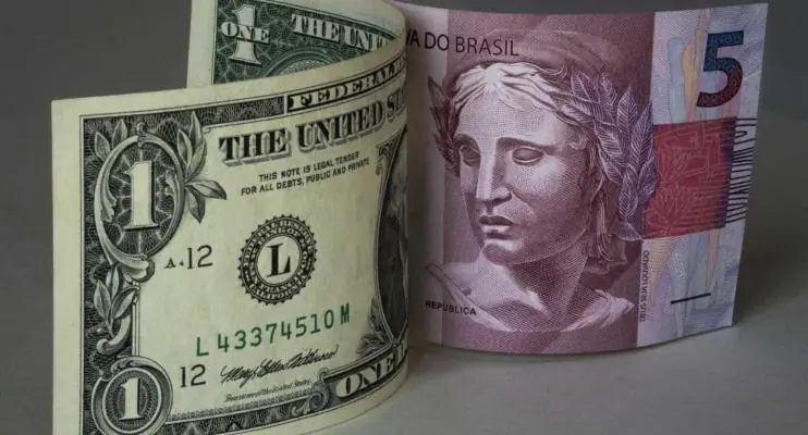 Câmbio para 2022 passa de R$ 5,10 para R$ 5,09