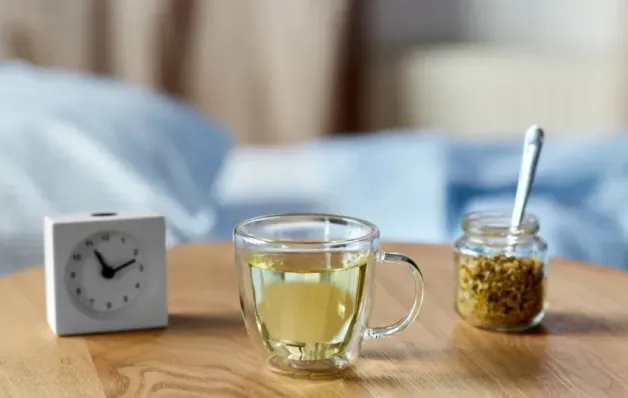 Camomila ajuda a dormir melhor e oferece benefícios que você nem imagina