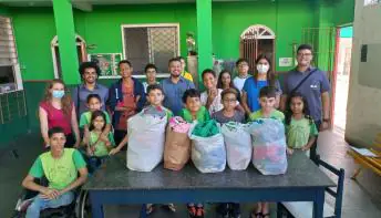 Campanha entrega agasalhos para instituições de Cariacica