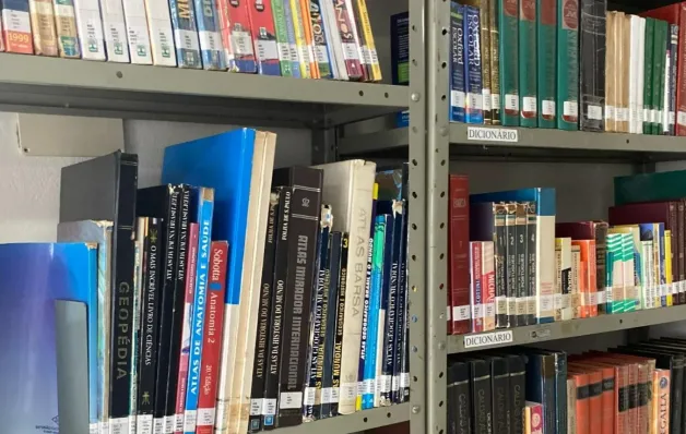 Campanha incentiva devolução de livros e sorteia kits em Aracruz