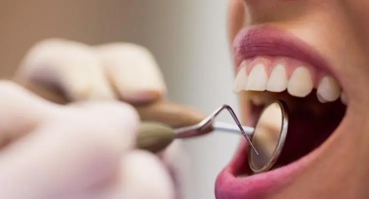 Câncer de boca: acompanhamento odontológico é fundamental para prevenção e diagnóstico precoce