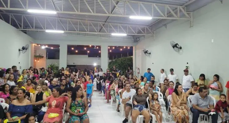 Cantadas de natal nas unidades escolares espalham ainda mais o espírito natalino
