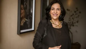 Capixaba aborda em livro os reflexos da pressão para ser a 'supermãe'