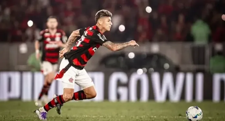 Carrascal estreia no Fla em fase de lapidação para função de Arrascaeta