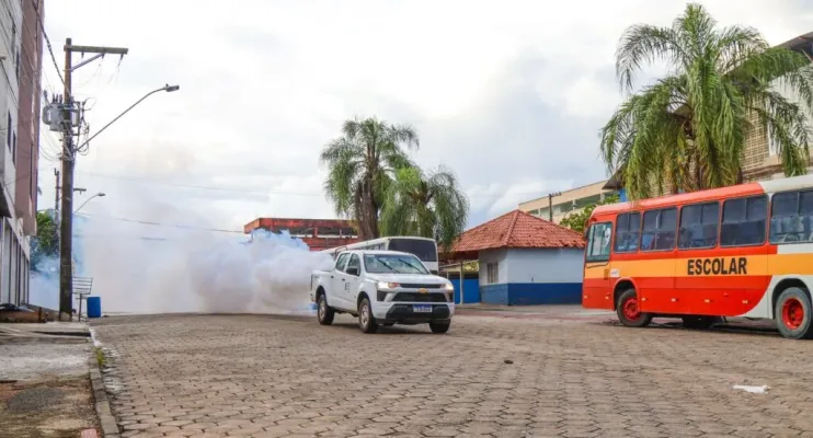 Carro fumacê percorre cinco regiões de Linhares nesta semana no combate ao Aedes aegypti