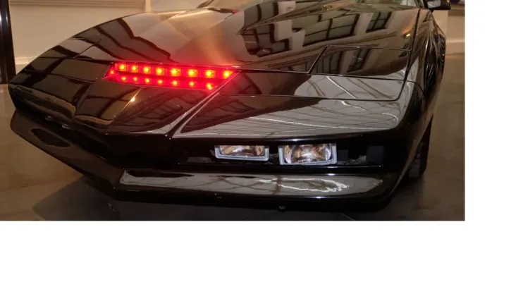 Carro parado em museu multado por excesso de velocidade. Como?