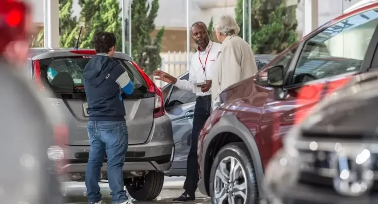 Carros mais baratos: medida do governo também vai impactar preços dos usados? Entenda