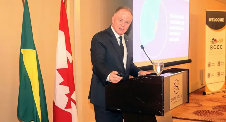 Casagrande apresenta potencialidades do Espírito Santo em evento no Canadá