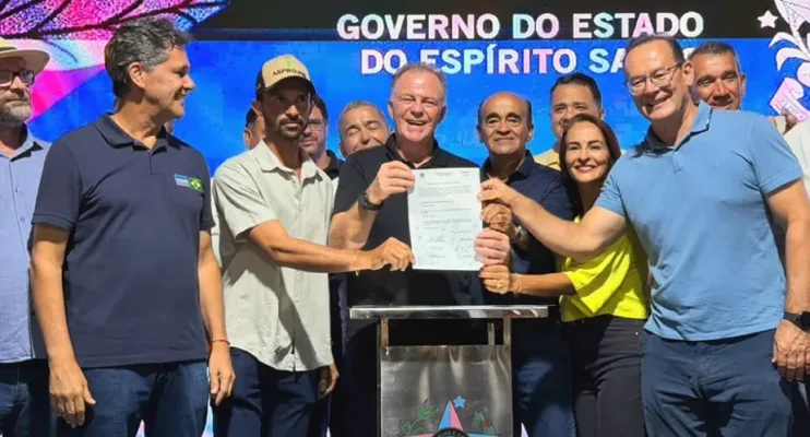 Casagrande e Ferraço anunciam pavimentação de estrada rural em Aracruz