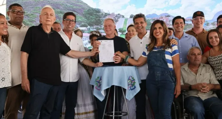 Casagrande e Ferraço oficializam repasses e inauguram obras em Vila Pavão