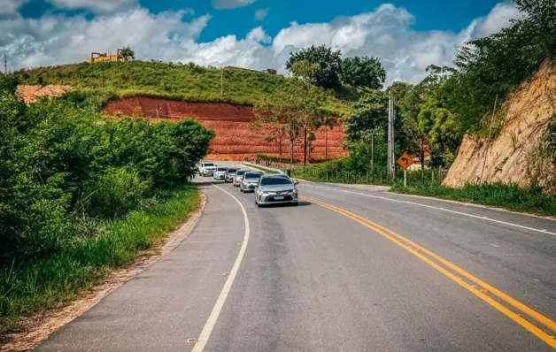 Casagrande inaugura reabilitação da ES-080 e destaca investimento recorde em infraestrutura