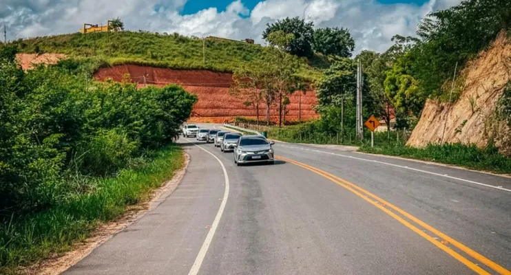 Casagrande inaugura reabilitação da ES-080 e destaca investimento recorde em infraestrutura