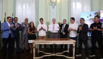 Casagrande sanciona leis de carreira a Polícia Científica do Espírito Santo