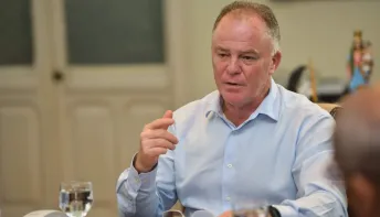 Casagrande se opõe a governador de Minas em declaração contra Nordeste