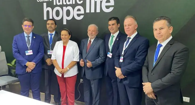 Casagrande se reúne com presidente eleito durante agenda com governadores na COP 27