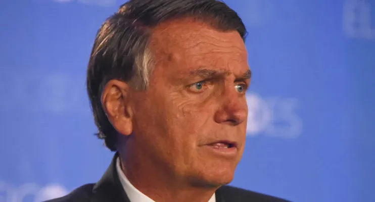 Caso das joias de Bolsonaro repercute na imprensa internacional