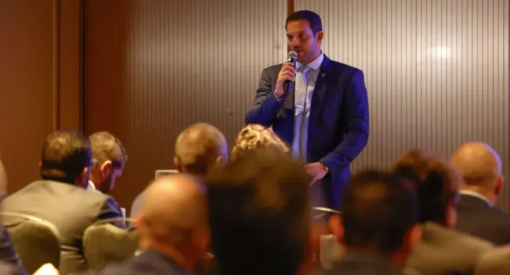 CBF projeta liga nacional para 2030 e amplia debate com clubes
