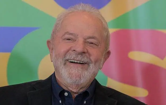 CBN: Lula fala de SUS e universidades na 'sabatina do ouvinte'