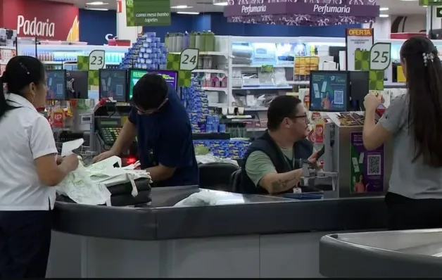 CCJ do Senado aprova proposta que acaba com a escala de trabalho 6x1