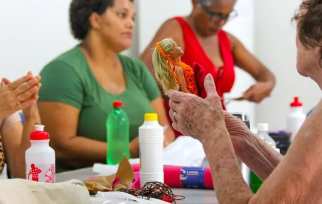 Centros de Referência de Assistência Social de Linhares abrem vagas em várias oficinas