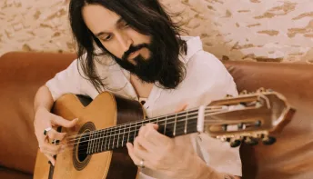 Cesar Baldan grava sambas e baiões em primeiro álbum solo
