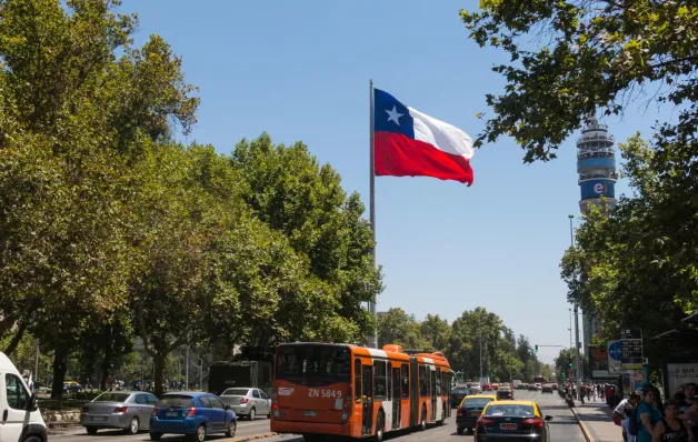 Chile rejeita nova Constituição e freia avanço da ultradireita