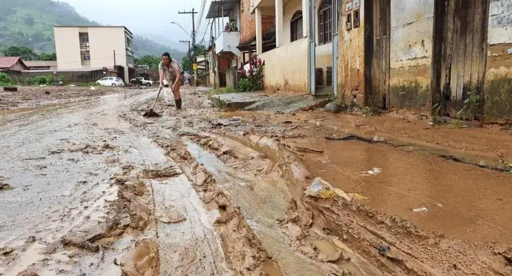 Chuva deixa mais de 4 mil desalojados e desabrigados no ES
