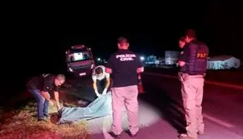 Ciclista morre após acidente com carreta na BR 101, em Linhares