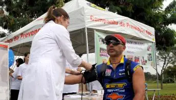 Colesterol alto é fator de risco para doenças cardiovasculares